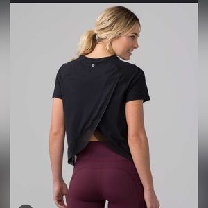 Lululemon quick pace short sleeve